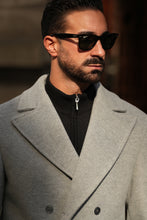 Carregar imagem no visualizador da galeria, SOBRETUDO CINZA - Men Clothing | Leaders in Design & Quality | Donato