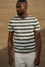 Carregar imagem no visualizador da galeria, T-SHIRT RAYAS BRANCA&KAKI