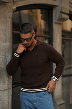 Carregar imagem no visualizador da galeria, POLO CASTANHO DE MALHA MILÃO