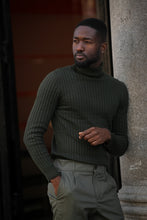 Carregar imagem no visualizador da galeria, GOLA ALTA CANELADA VERDE