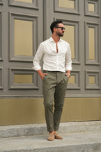 Carregar imagem no visualizador da galeria, CALÇA HAVANA KAKI - Men Clothing | Leaders in Design & Quality | Donato