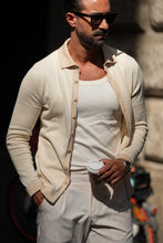Carregar imagem no visualizador da galeria, CARDIGAN DE BOTÕES OFF-WHITE & CREME
