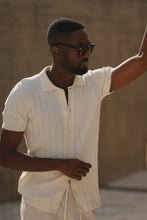 Carregar imagem no visualizador da galeria, POLO DE MALHA CUBANA COM BOTÕES PEROLA - Men Clothing | Leaders in Design & Quality | Donato