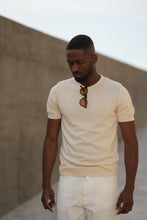 Carregar imagem no visualizador da galeria, T-SHIRT CREWNECK BEGE