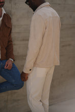 Carregar imagem no visualizador da galeria, OVER JACKET CAMURÇA BEGE CLARO