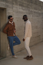 Carregar imagem no visualizador da galeria, OVER JACKET CAMURÇA BEGE CLARO