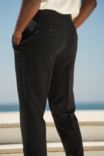 Carregar imagem no visualizador da galeria, CALÇA ALPHA COM PREGAS PRETO - Men Clothing | Leaders in Design & Quality | Donato