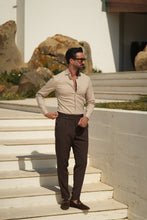 Carregar imagem no visualizador da galeria, CAMISA ELÁSTICA BEGE SLIM FIT - Men Clothing | Leaders in Design & Quality | Donato