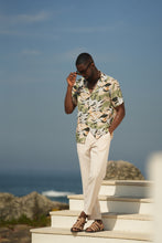Carregar imagem no visualizador da galeria, CAMISA LEAF - Men Clothing | Leaders in Design & Quality | Donato