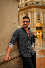 Carregar imagem no visualizador da galeria, Camisa estampada slim fit - Men Clothing | Leaders in Design & Quality | Donato