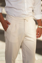 Carregar imagem no visualizador da galeria, CALÇA OFF-WHITE COM CORDÃO
