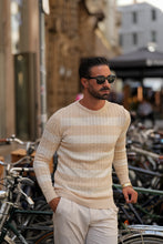 Carregar imagem no visualizador da galeria, SWEATER CREME
