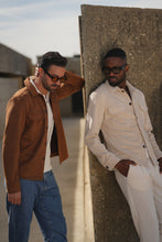 Carregar imagem no visualizador da galeria, OVER JACKET CAMURÇA CAMEL
