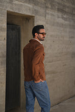 Carregar imagem no visualizador da galeria, OVER JACKET CAMURÇA CAMEL
