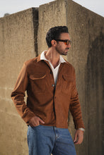 Carregar imagem no visualizador da galeria, OVER JACKET CAMURÇA CAMEL
