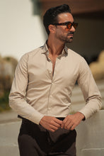 Carregar imagem no visualizador da galeria, CAMISA ELÁSTICA BEGE SLIM FIT
