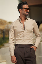 Carregar imagem no visualizador da galeria, CAMISA ELÁSTICA BEGE SLIM FIT
