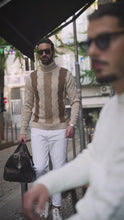 Carregar e reproduzir vídeo no visualizador da Galeria, Bege Tricolor Turtle Neck
