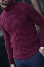 Carregar imagem no visualizador da galeria, TURTLENECK JUMPER BORDEAUX STRUCTURE - Men Clothing | Leaders in Design &amp; Quality | Donato
