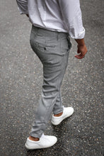Carregar imagem no visualizador da galeria, Black Light Squares Trousers - Men Clothing | Leaders in Design &amp; Quality | Donato
